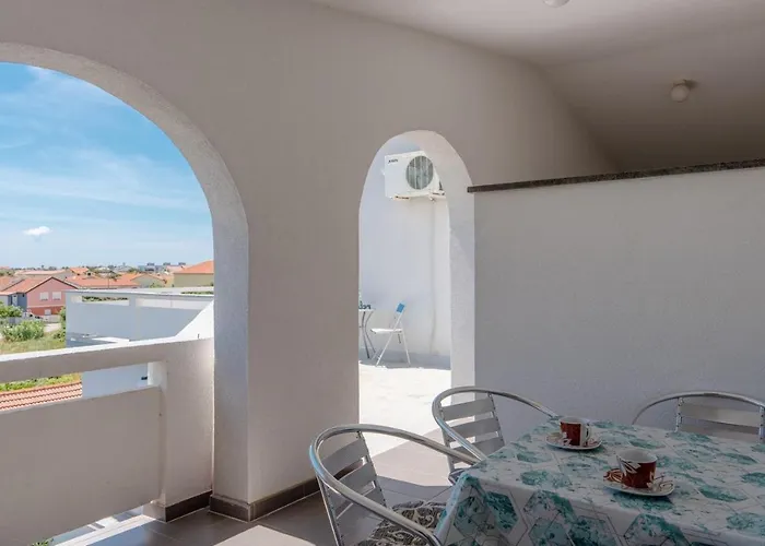 With Parking Space - 21523 Appartement *