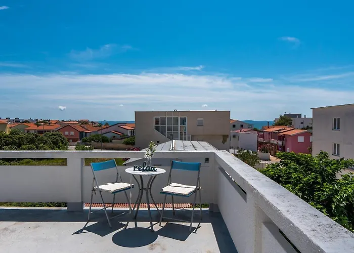 Appartement With Parking Space - 21523 *