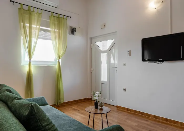 Appartement With Parking Space - 21523